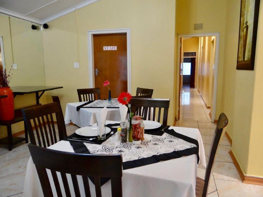 Lilliz Guest House Mthatha Extérieur photo